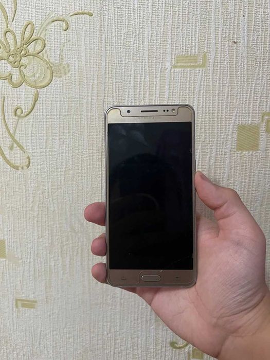 Смартфон samsung galaxy j5