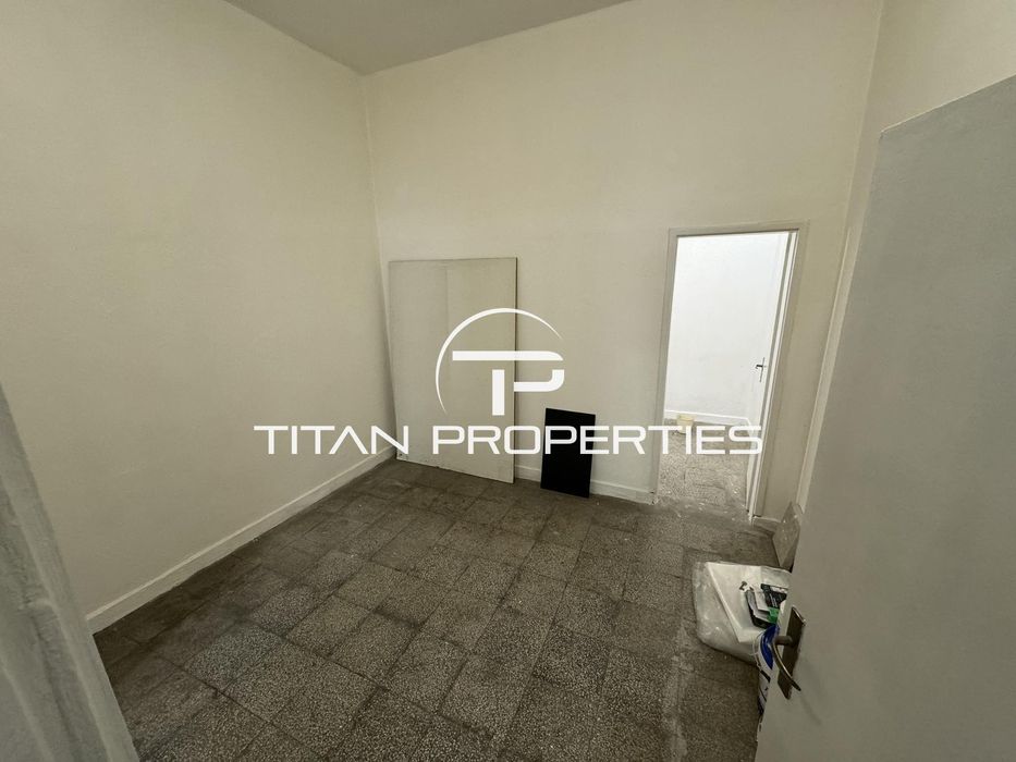 Дава се под наем Магазин в Бургас, Изгрев - 55 кв.м за 229.5 € - Снимка #5