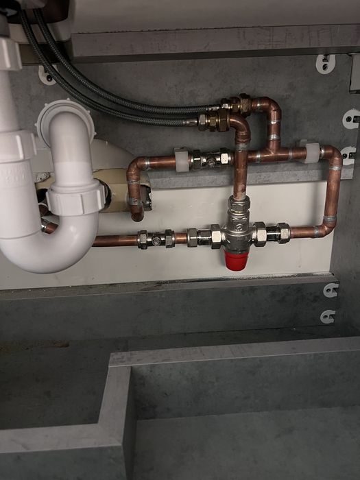 Instalator execut lucrari  de instalatii termice /sanitare si interventii rapide  la pret avantajos