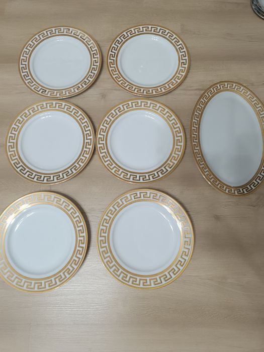 Большие сервировочные тарелки