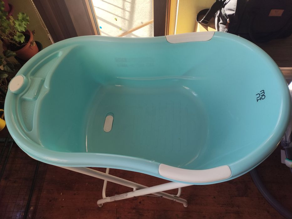 Вана със стойка, нова