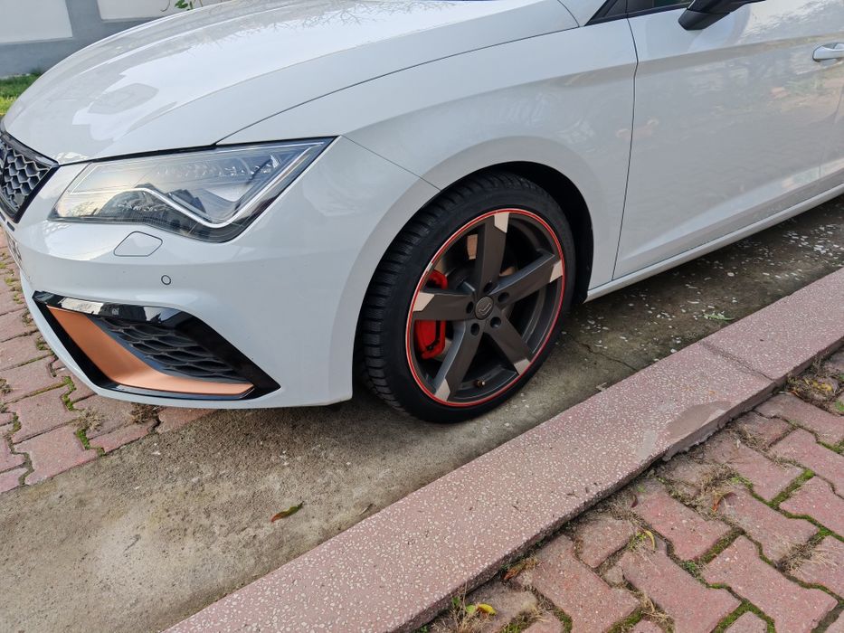 Jante 5x112 18" VW Seat Skoda Audi anvelope iarna 225 40 18 Goodyear