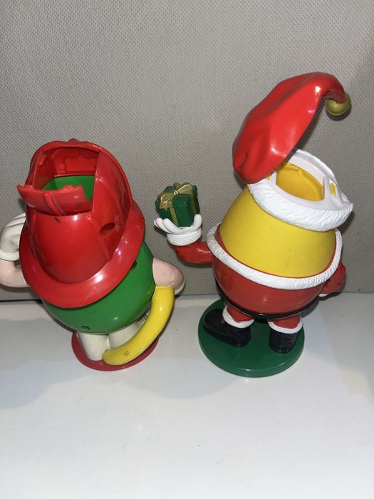 M&M колекционерски диспенсъри и фигурки