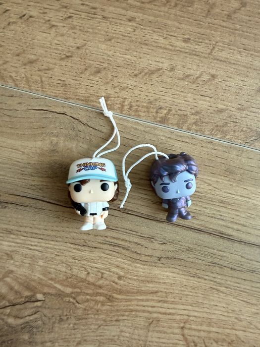 Kinder Joy. Stanger Things. Дастин и Стив