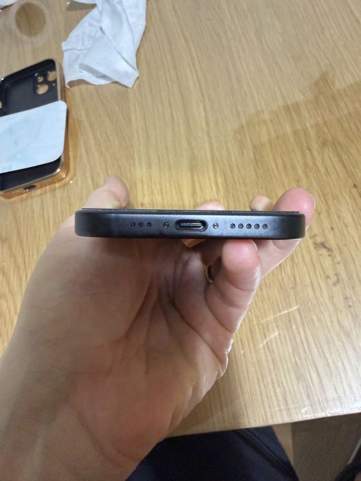 Vand iphone 15 black
