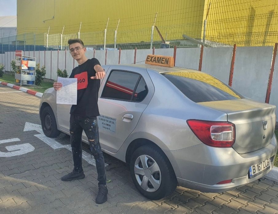 Instructor auto FEMEIE