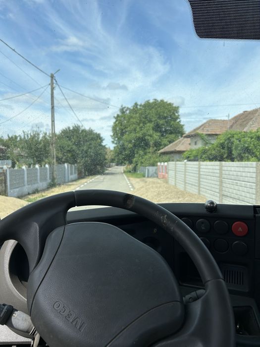 Vând camionetă iveco daily,fara niciun defect,meerge impecabil