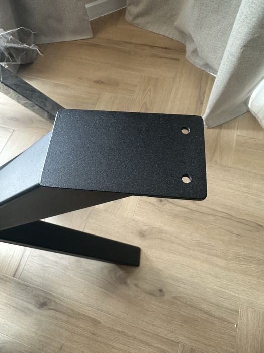 Метални крака за маса