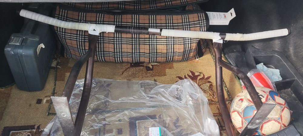 Продам турник настенный