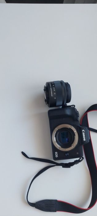 Камера Canon eos m 50