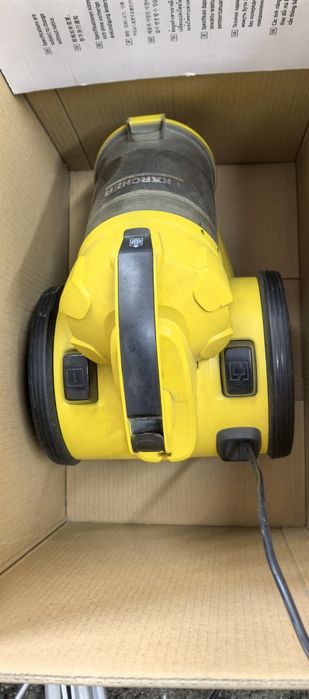 Продам пылесос Керхер