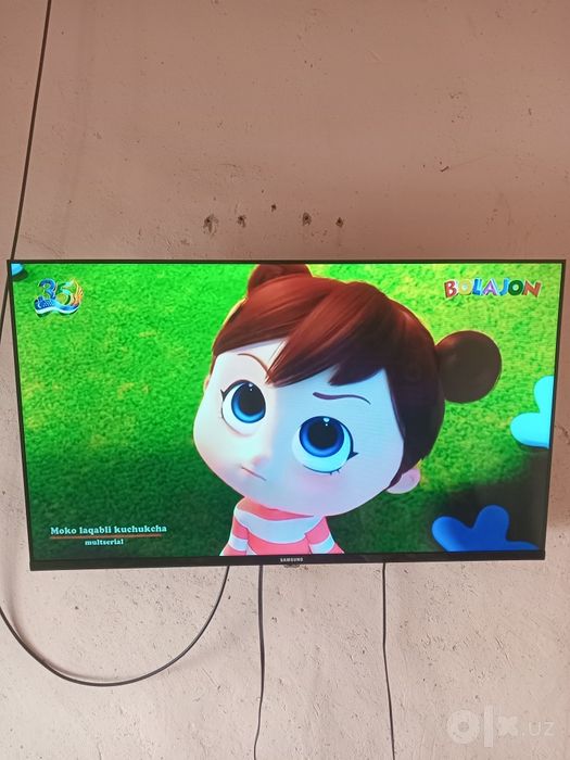 Televizor Samsung Smart 43 talik