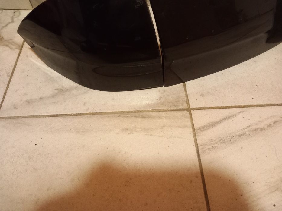 Vînd stopuri ford s-max fumuri