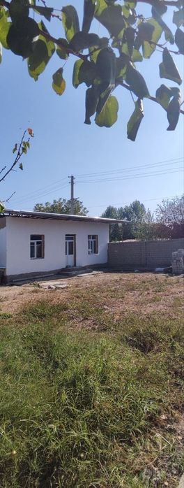 Uy uchastka sotiladi