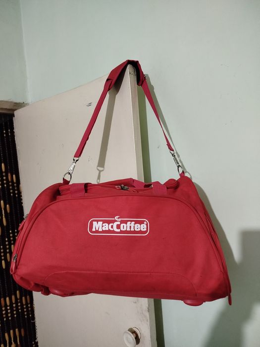 Продам фирменные рюкзаки.