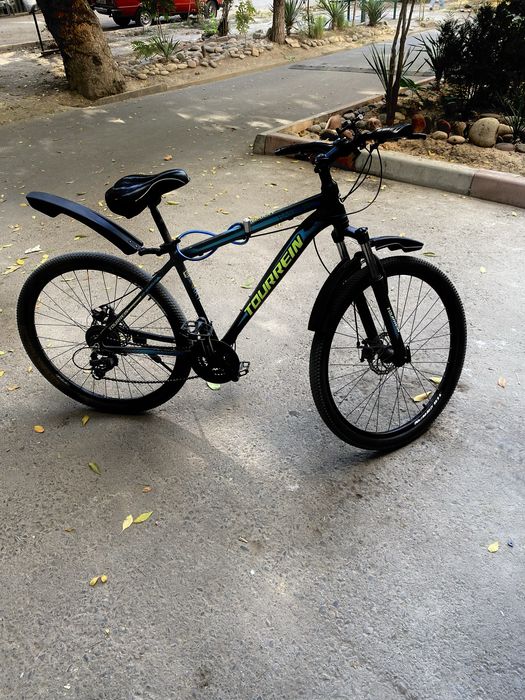 Velosiped sotiladi .