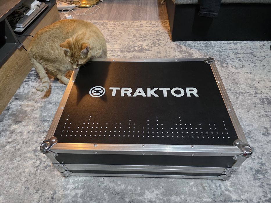 Traktor Kontrol S4 MK2