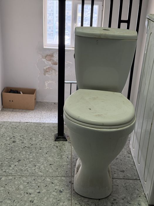 Сантехника раковина и унитаз