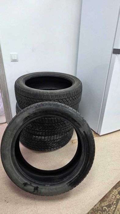 Зимние шины новые катались 3 месяца