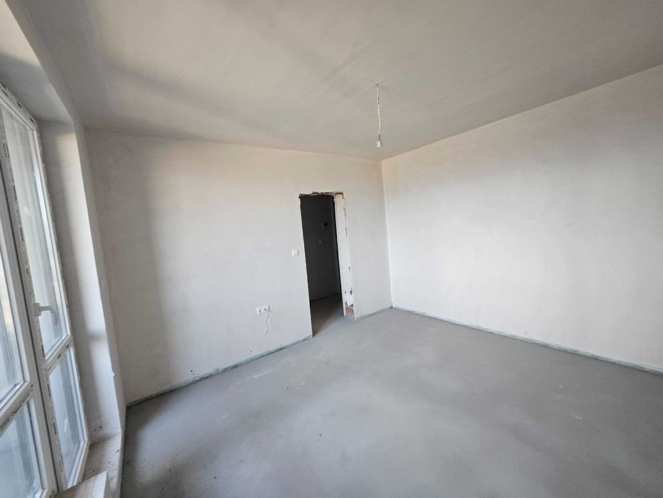 Продава се Двустаен апартамент в Пловдив, Остромила - 84 кв.м за 1393 €/кв.м - Снимка #2