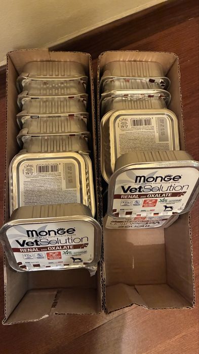 Vând hrană Monge Vetsolution Renal & Oxalate  Dog (uscată + umedă)