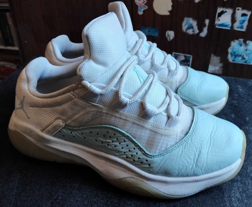 Дамски Nike Air Jordan 11 CMFT Low, цвят „Glacier Blue“- 36,5