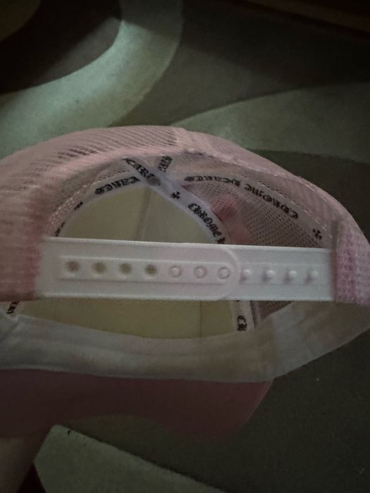 Șapcă Chrome Hearts Trucker Pink/White (Model Hollywood)