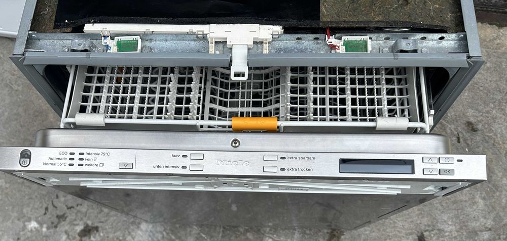 Съдомиялна Miele 60 см G6577SCVi XXL | BrilliantLight| 14 комплекта | Auto Open