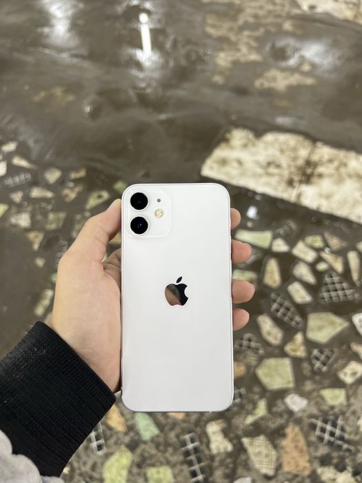 12 iphone mini sotiladi s21 samsung yoki s22 bn aliwamiz