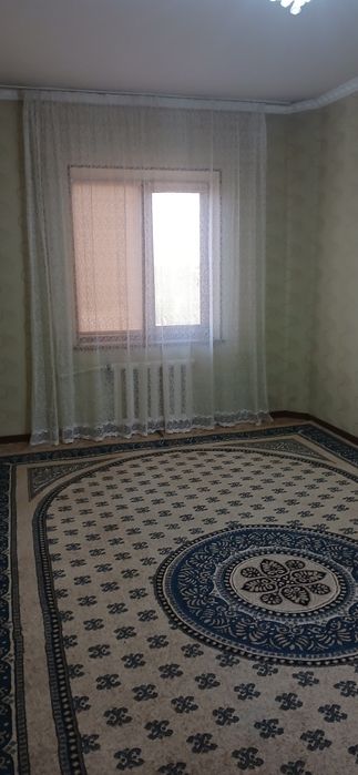 1 хонали квартира сотилади 6 мкр ВОСИТАЧИСИЗ