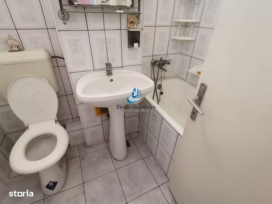 Apartament 3 camere semidecomandat, etaj 3, Piata Darmanesti — fotografia 3