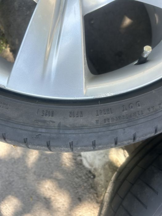 Гуми с джанти за БМВ Е90 18”.