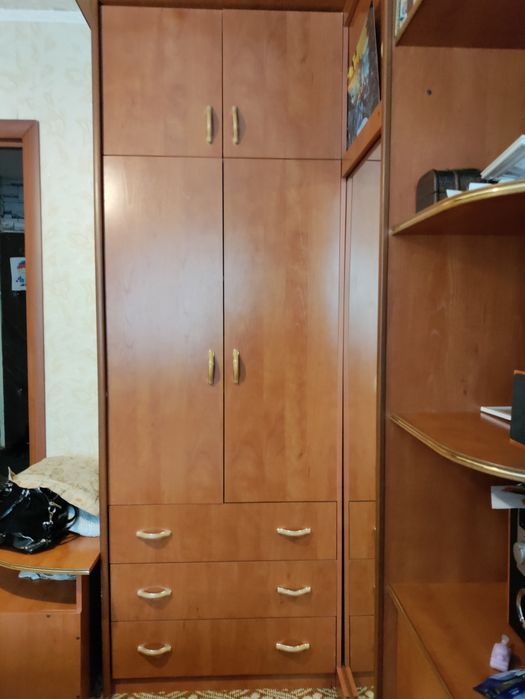 Спальный гарнитур