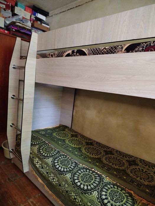 Продам двухъярусную кровать
