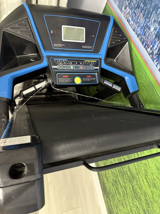 беговая дорожка.