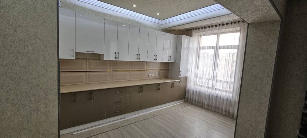 6-ти комнатная квартира в новостройке ЖК Парисьен