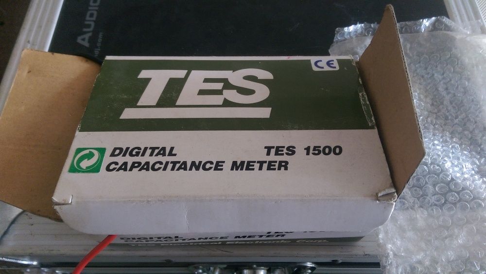 Multimetru TES-1500 Portable Digital Meter 0.01pF-20001uF NOU