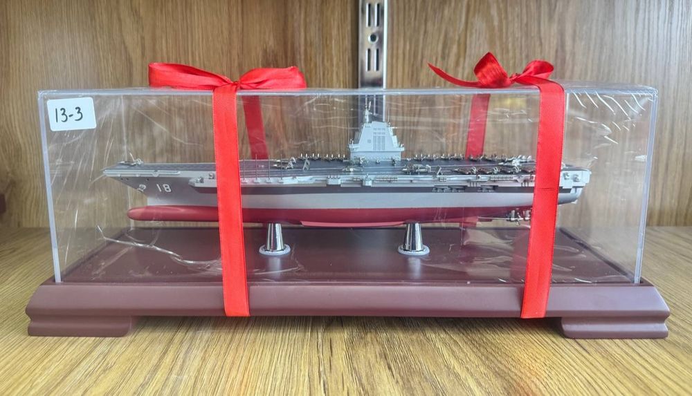 Корабль  из титана модели