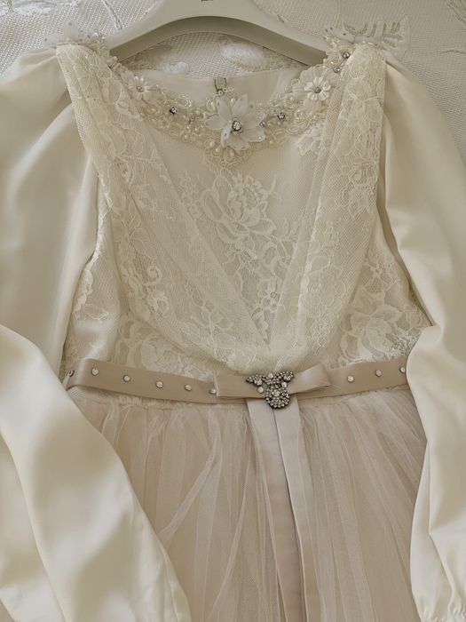 Десткое нарядное платье