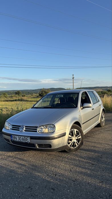 Vand golf 4 cu acte in regula