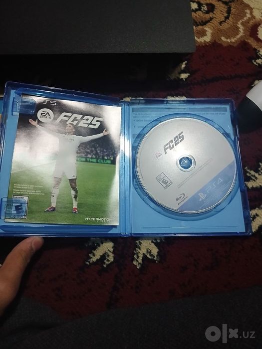 Продам PlayStation 4 Pro.