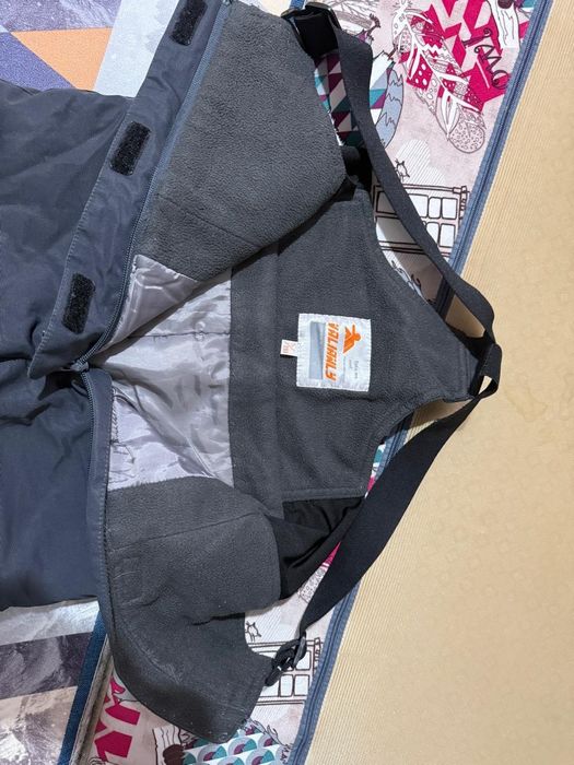 Полукомбинезон...