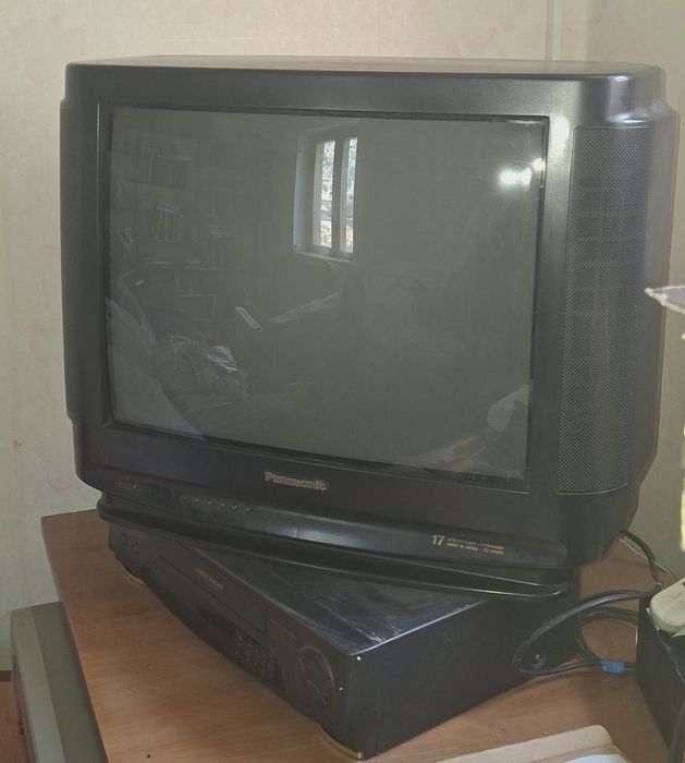 Продам телевизор