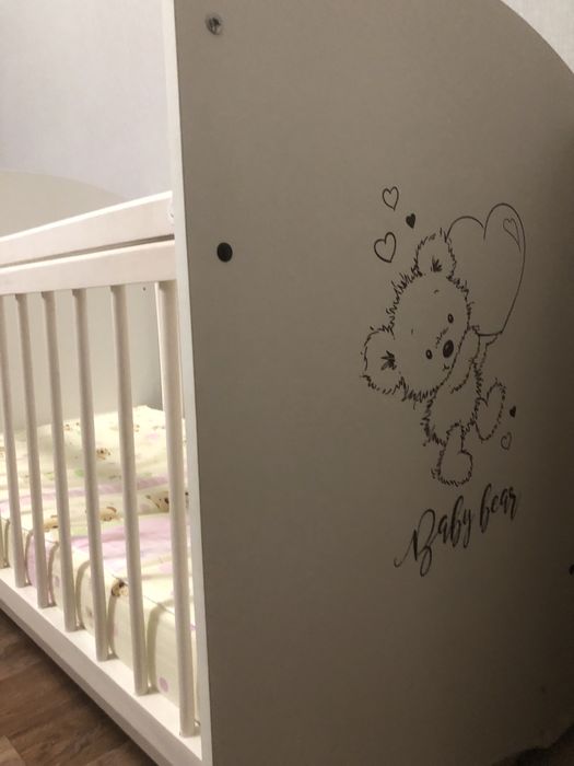 Детская кроватка