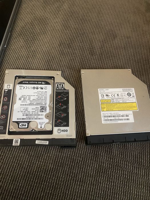 Продавам Dell latitude E6420 с windows 10