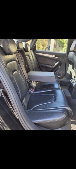Dezmembrez Audi A4 B8 2.0 CAGA