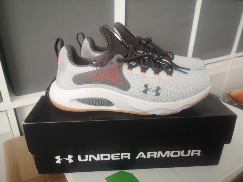 Adidasi Under Armour barbati 45
