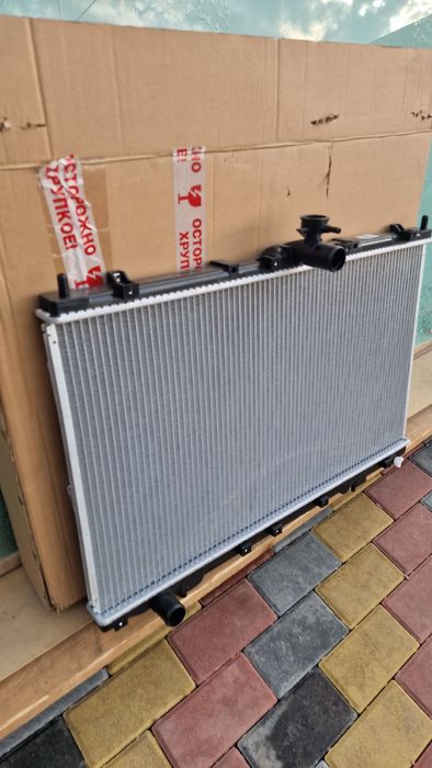 Радиатор Митцубиси Грандис