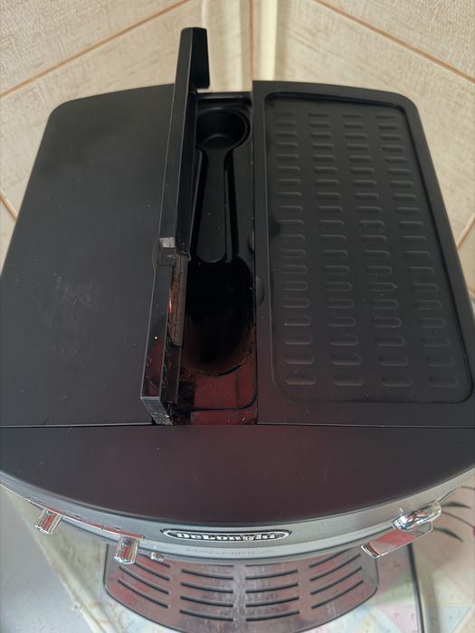 Espressor DeLonghi Magnifica