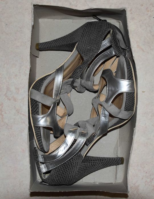 Летние босоножки